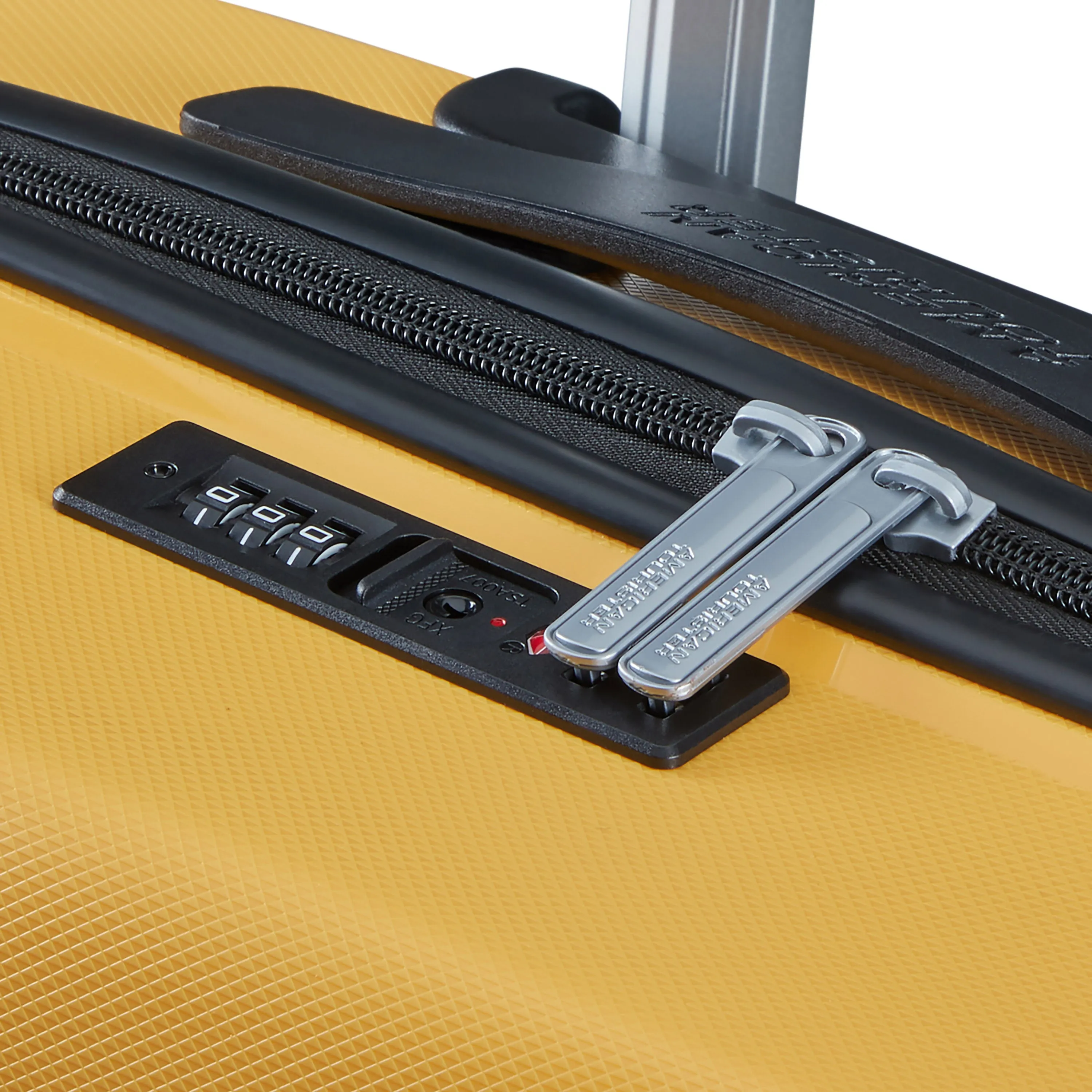 American Tourister Air Move Spinner Medium Luggage