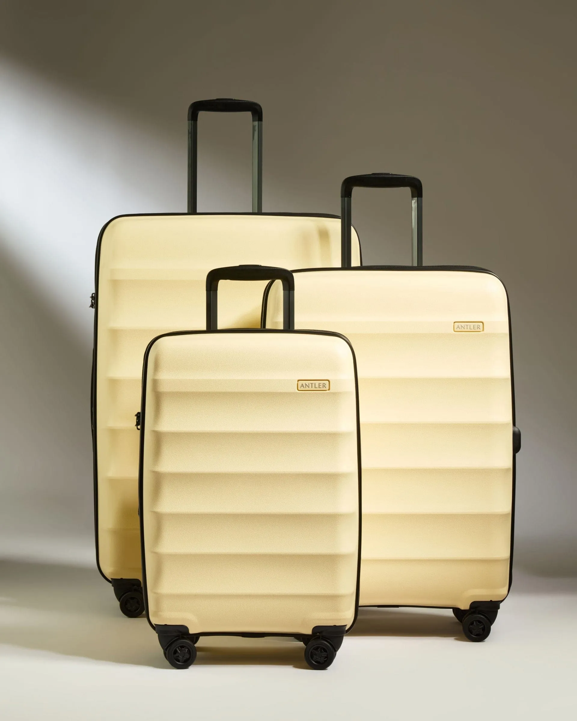 Expandable Cabin Suitcase Set in Pale Yellow - Juno
