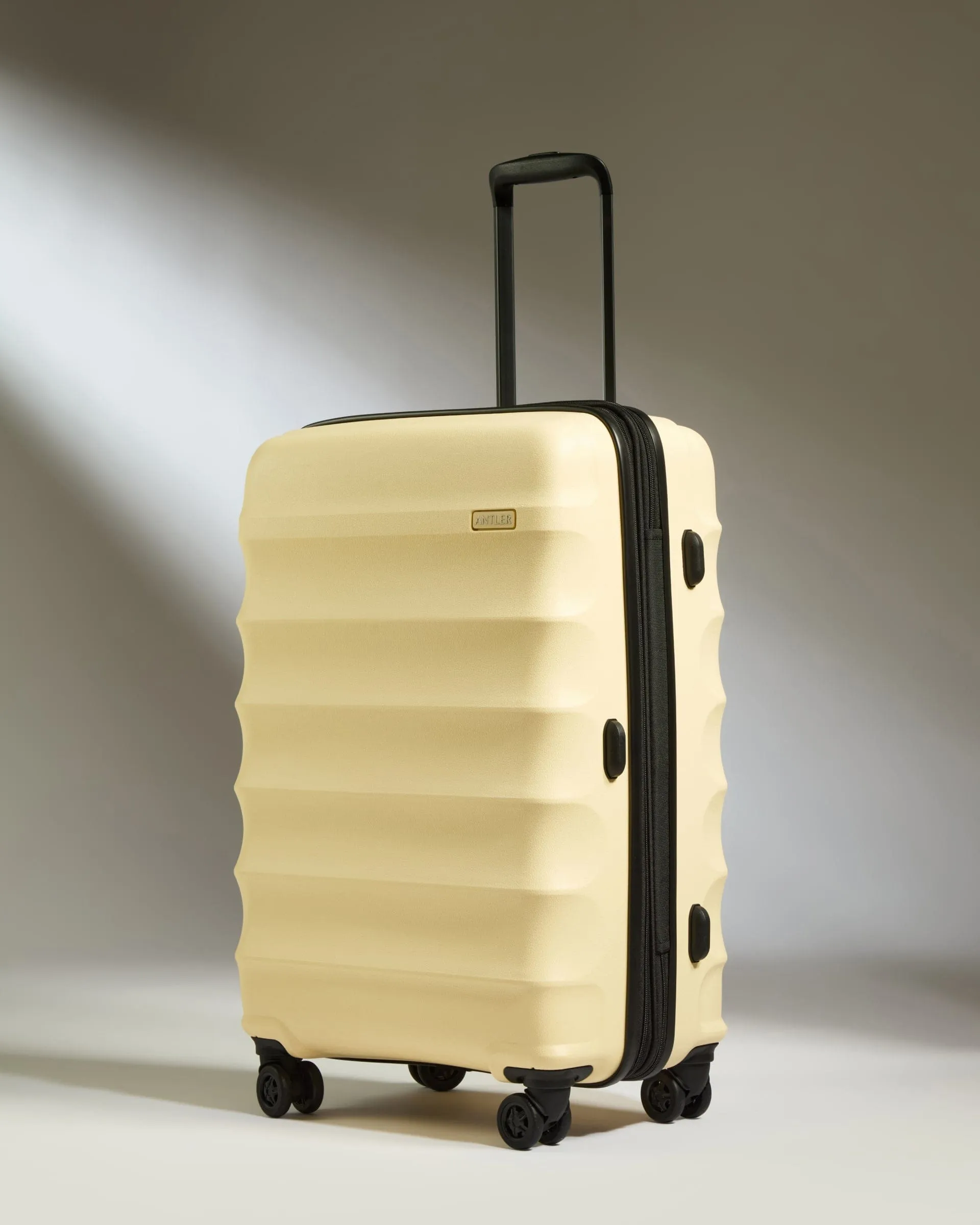 Expandable Cabin Suitcase Set in Pale Yellow - Juno